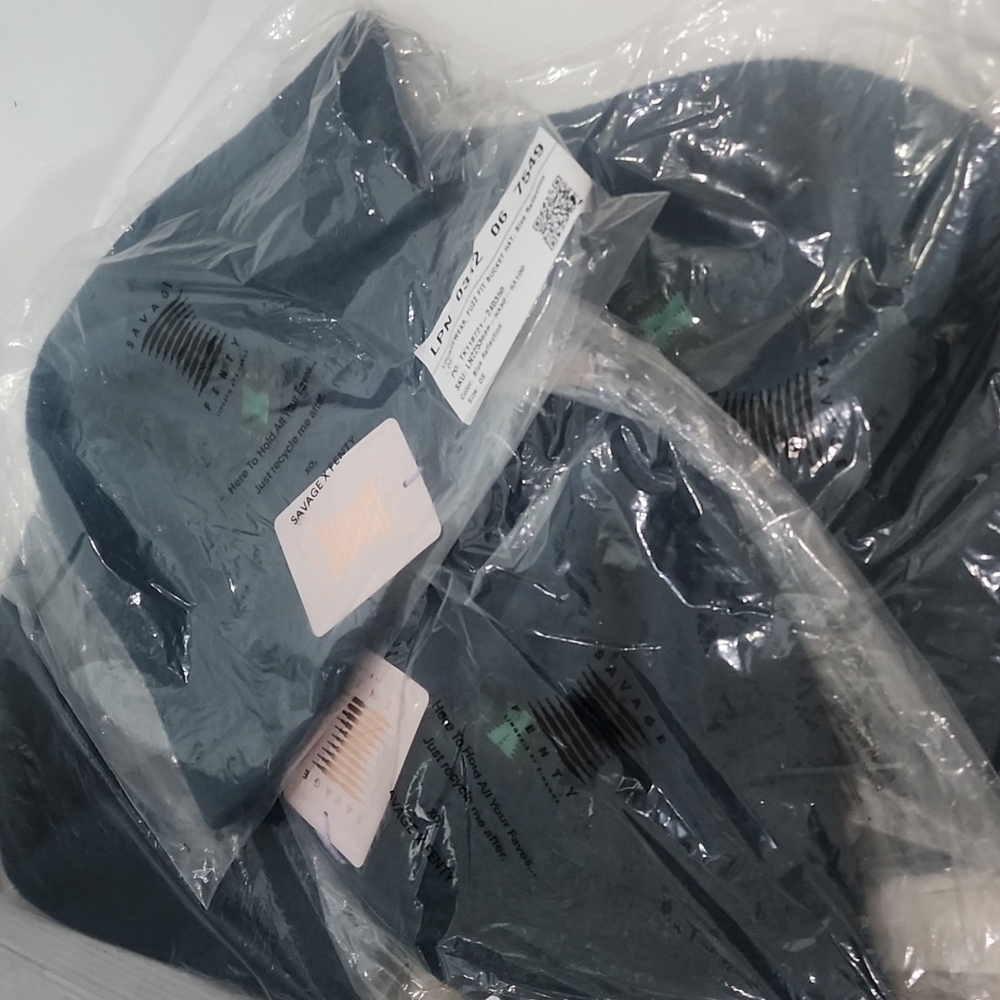 Savage X Fenty Fuzz Fit Knit Bucket Hat, Blue - Picture 3 of 4